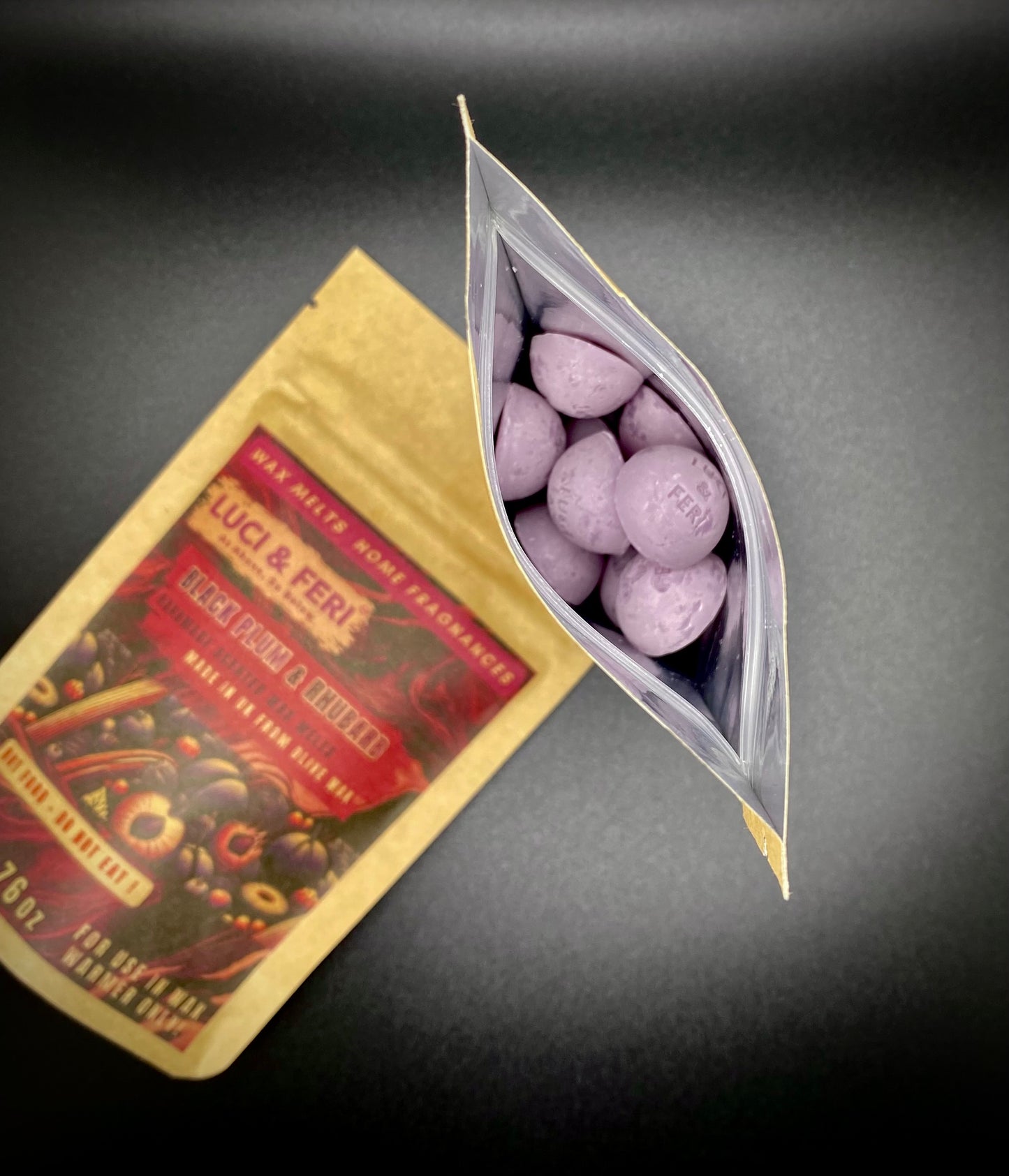 Black Plum & Rhubarb Wax Melts